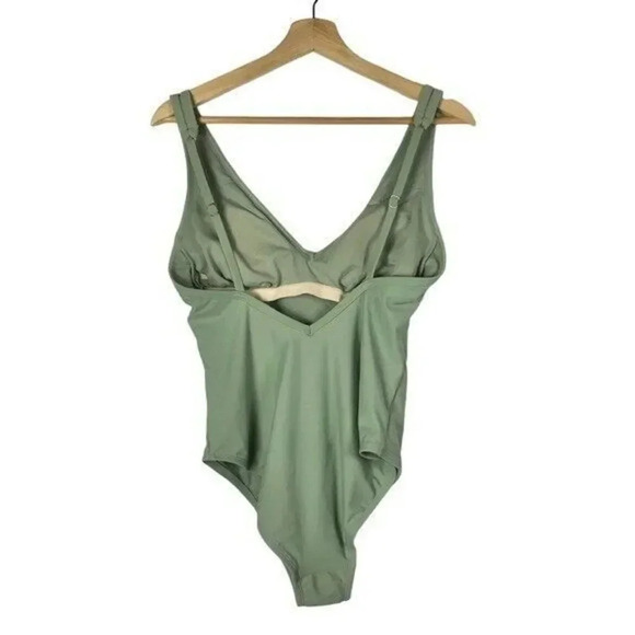 Kona Sol Sage Green V-Neck One Piece Swimsuit M - Picture 3 of 5